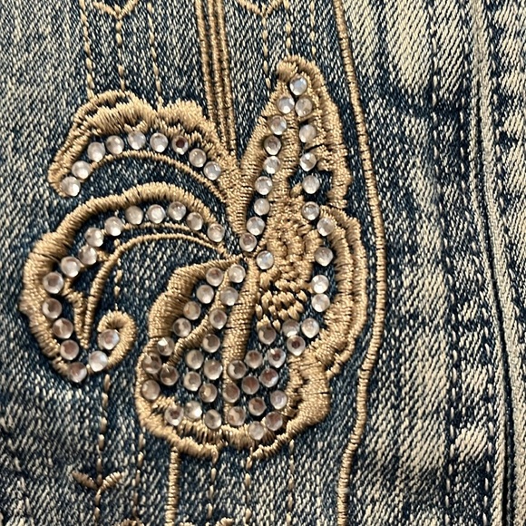 Beautiful Jeanology Embellished Cropped Jean Jacket - Picture 6 of 11